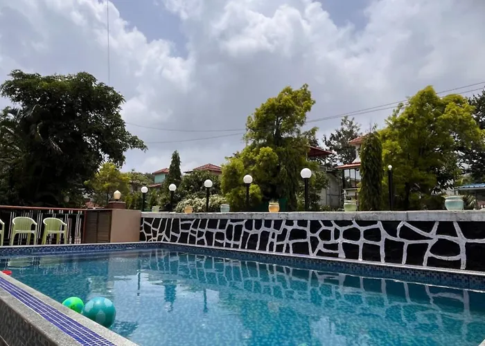 Royal Villa 1 - Luxurious 2Bhk Villa With Big Pvt Swimming Pool - Lonavala